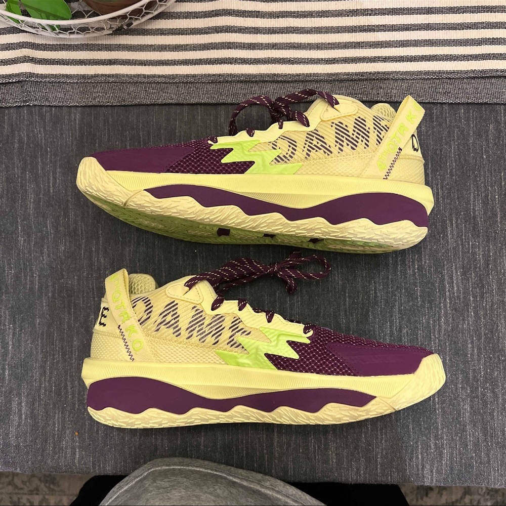Adidas Dame 8